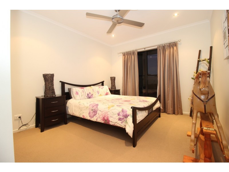 24 Carrington Place, Emerald QLD 4720