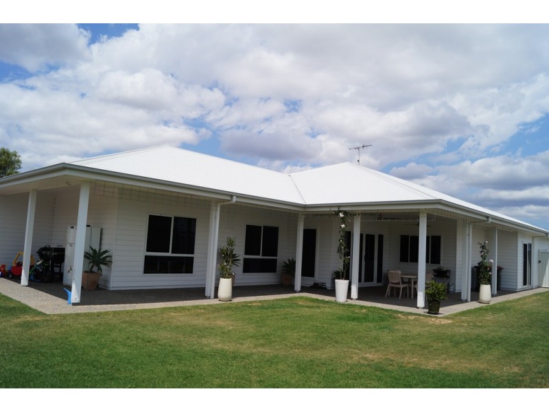 17 Longford Street, Emerald QLD 4720
