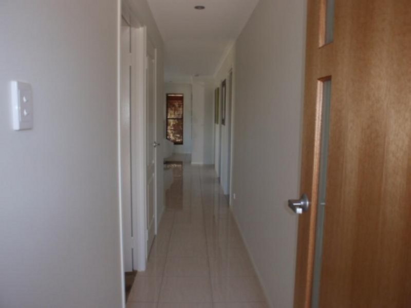 1/16 Riverview Street, Emerald QLD 4720