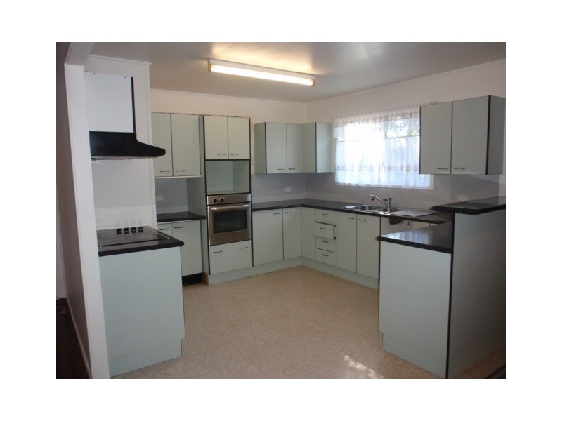 82 Bauman Way, Blackwater QLD 4717