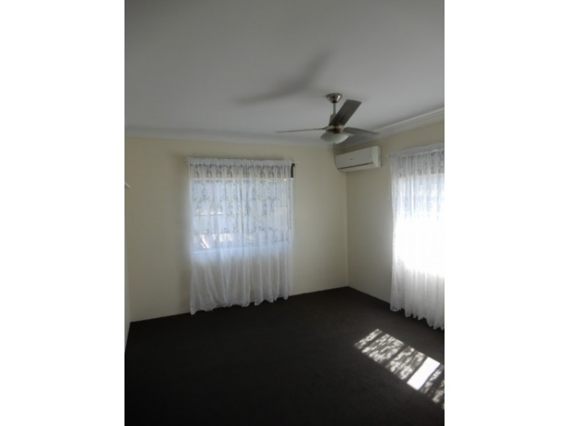 98 Anakie Street, Emerald QLD 4720