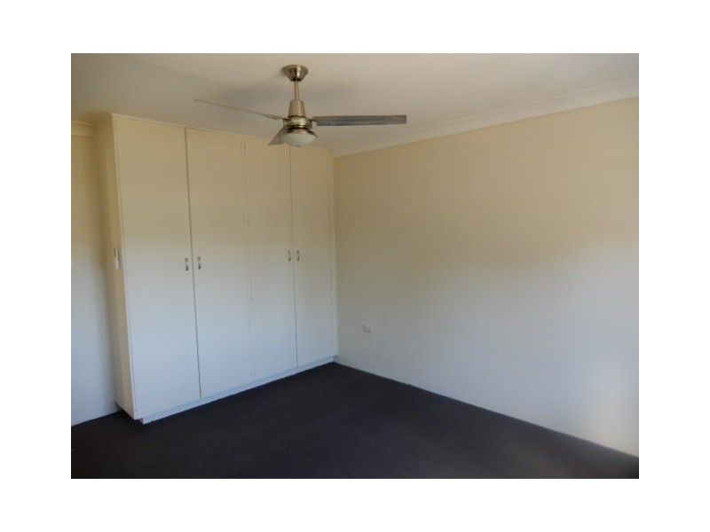 98 Anakie Street, Emerald QLD 4720