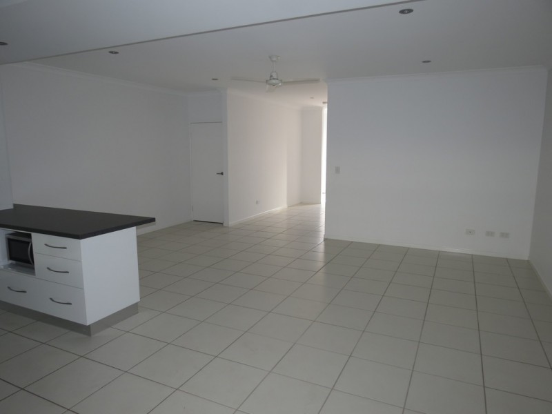 4/36 Opal Street, Emerald QLD 4720