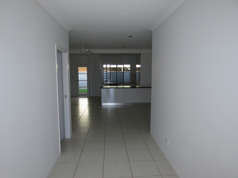 4/36 Opal Street, Emerald QLD 4720