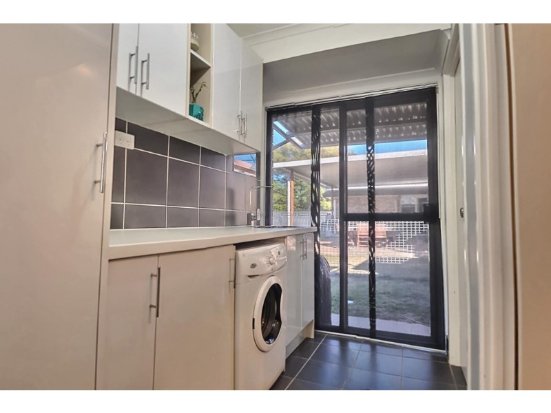 86 Braeside Road, Emerald QLD 4720