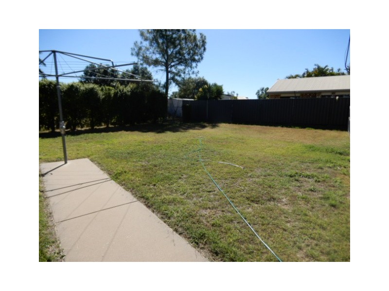 9 Barry Street, Emerald QLD 4720