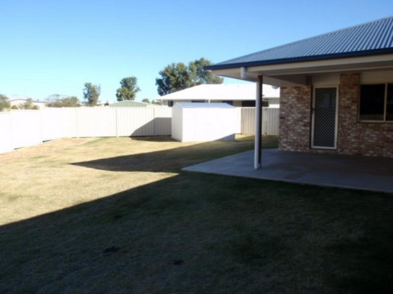 8 Berthun Street, Emerald QLD 4720