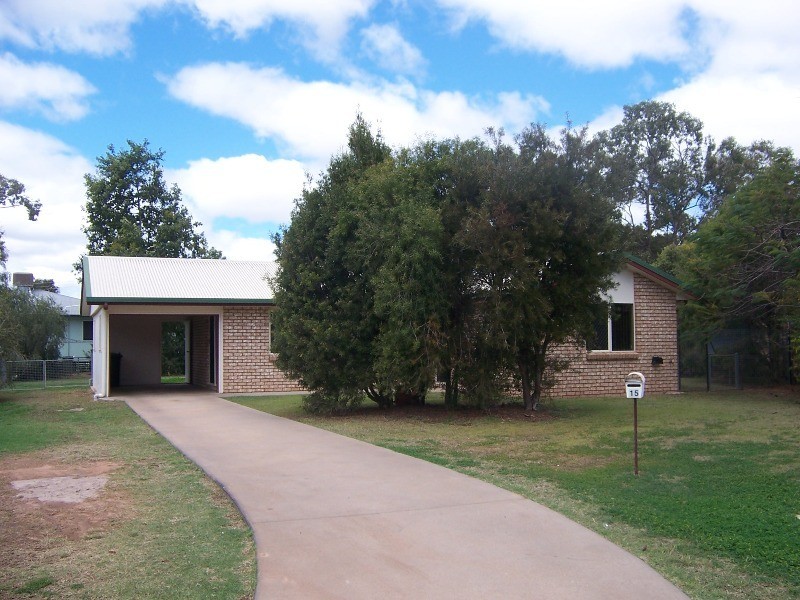 15 Louisa Court, Emerald QLD 4720
