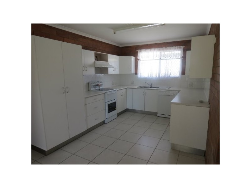 101 Roberts Street, Emerald QLD 4720