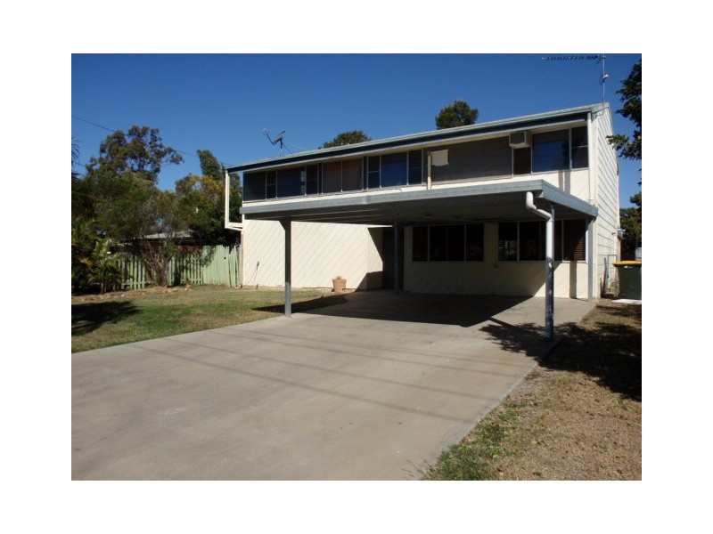 27 Stower Street, Blackwater QLD 4717