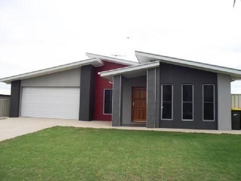 17 Desgrand Street, Emerald QLD 4720