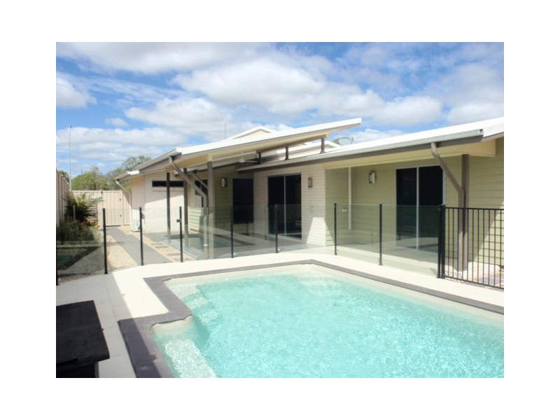 22 Pressler Drive, Emerald QLD 4720