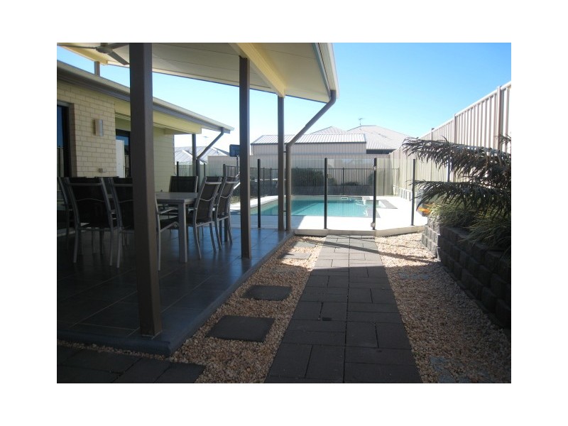 22 Pressler Drive, Emerald QLD 4720