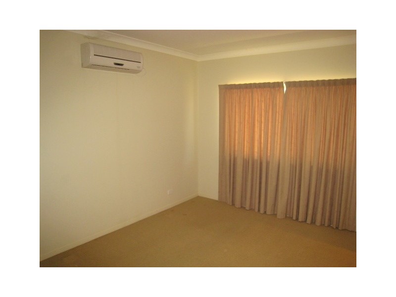 3 Chandon Court, Emerald QLD 4720