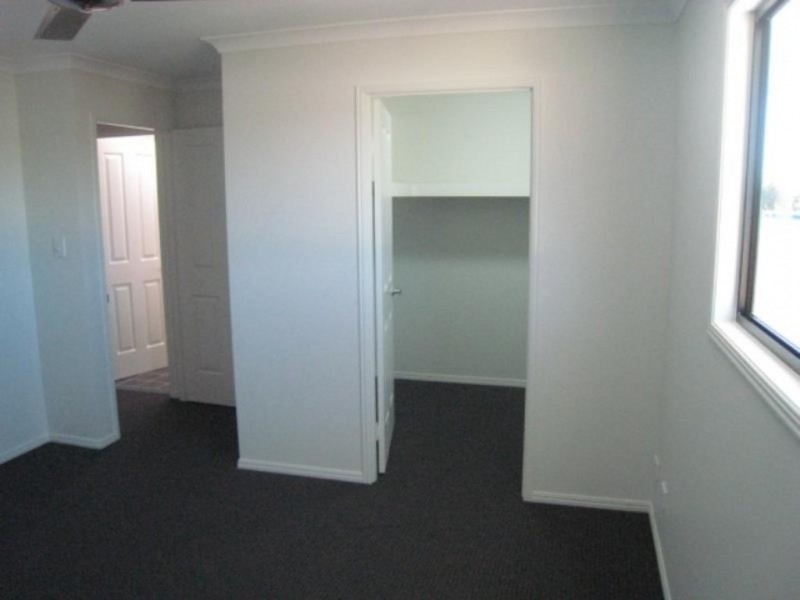 3/38 Long Street, Emerald QLD 4720