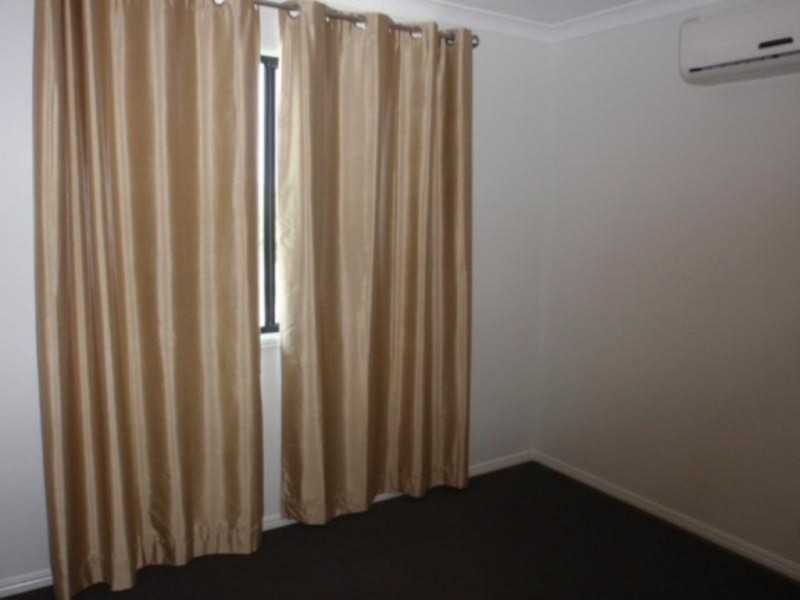 3/38 Long Street, Emerald QLD 4720