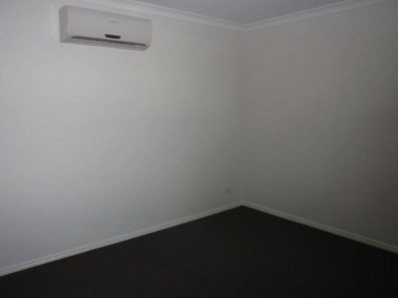 3/38 Long Street, Emerald QLD 4720