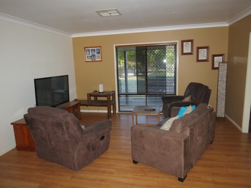 3A Andrews Road, Emerald QLD 4720