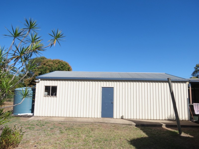 3A Andrews Road, Emerald QLD 4720