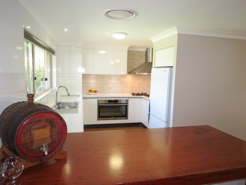 16 Cowan Crescent, Emerald QLD 4720