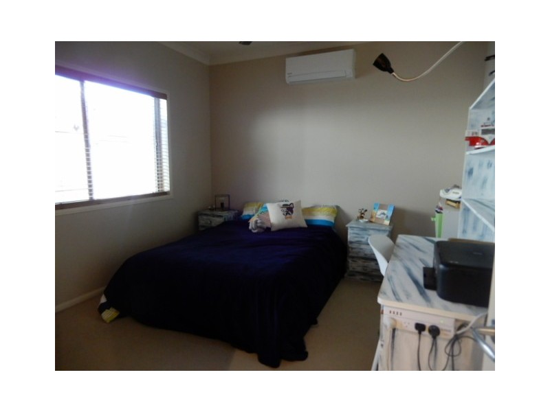 13B Mooney Crescent, Emerald QLD 4720