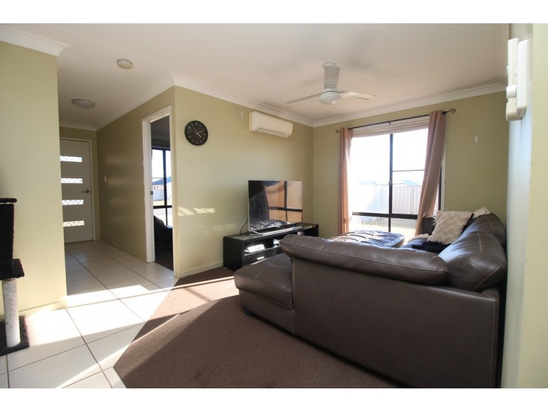 38 Mayfair Drive, Emerald QLD 4720