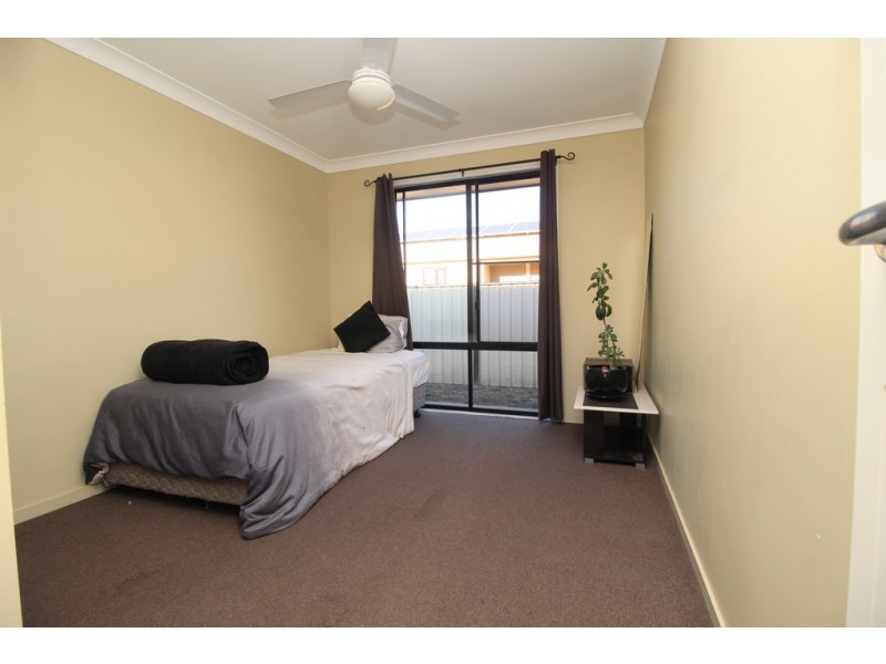38 Mayfair Drive, Emerald QLD 4720