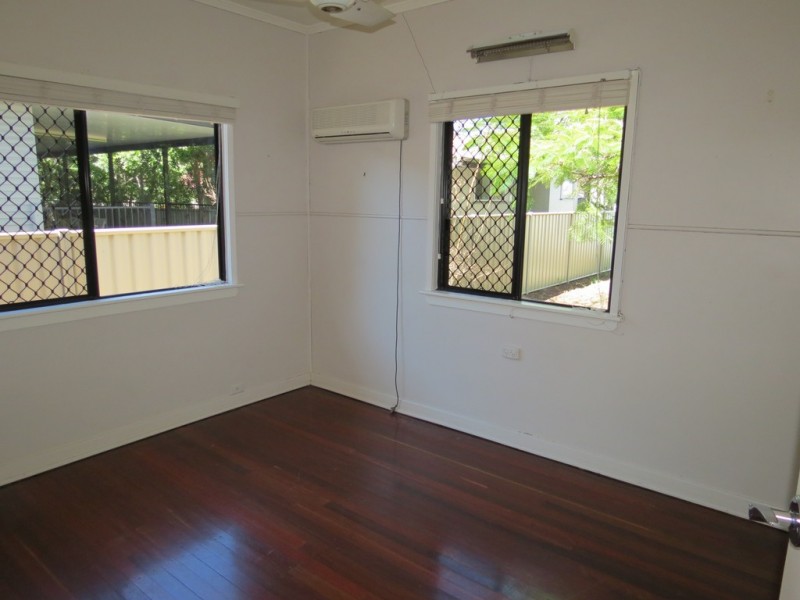 54 Theresa Street, Emerald QLD 4720