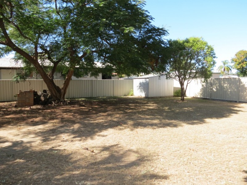 54 Theresa Street, Emerald QLD 4720