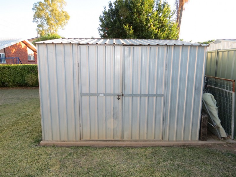 30 White Street, Emerald QLD 4720