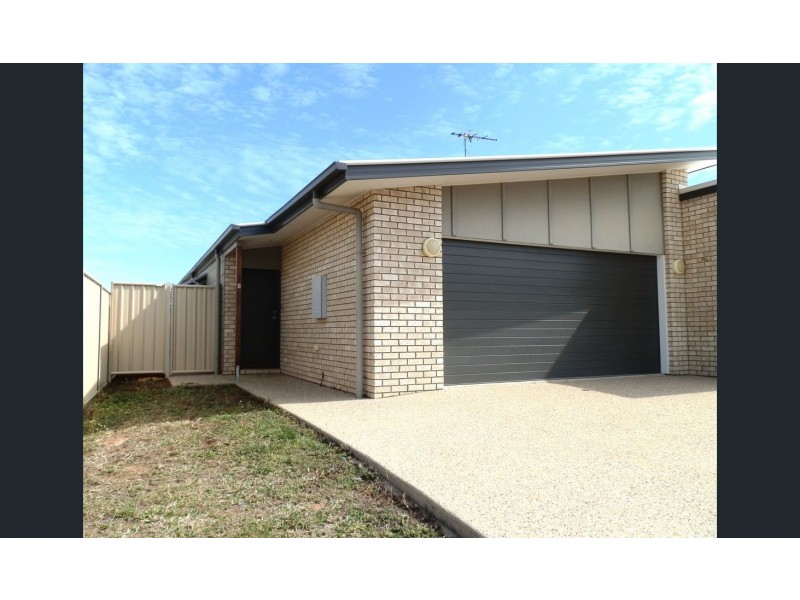 1/7 Calderwood Street, Emerald QLD 4720