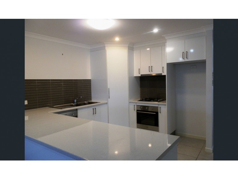 1/7 Calderwood Street, Emerald QLD 4720