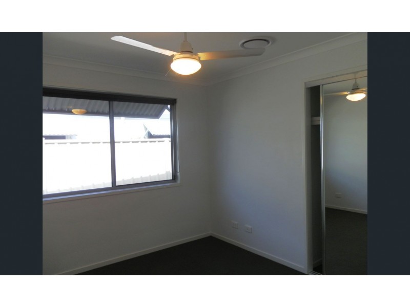 1/7 Calderwood Street, Emerald QLD 4720