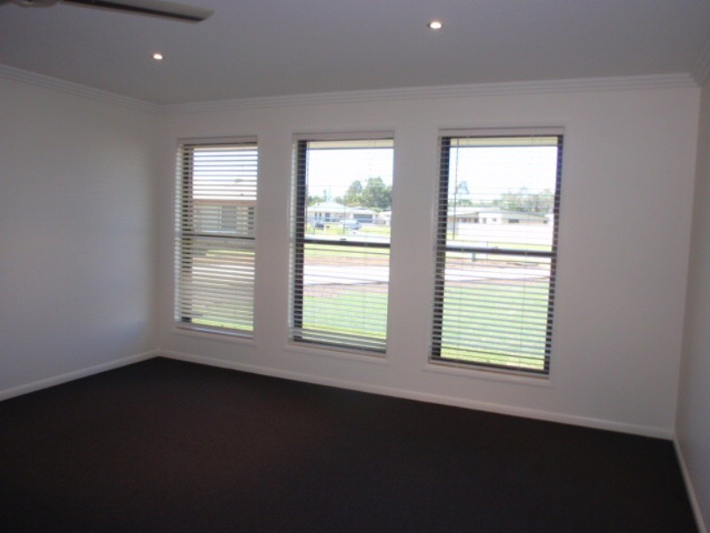 7 Blue Gum Drive, Emerald QLD 4720