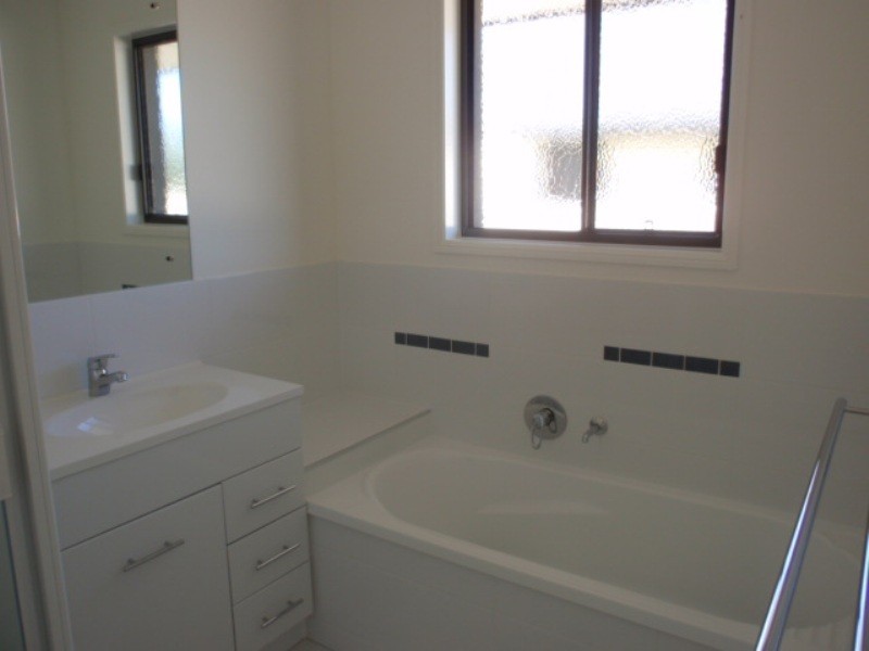 7 Blue Gum Drive, Emerald QLD 4720