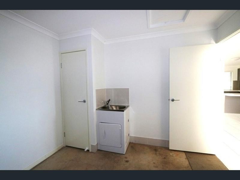 26/8 Hillcrest Street, Emerald QLD 4720