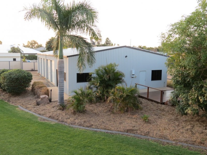 19 Gray Street, Emerald QLD 4720