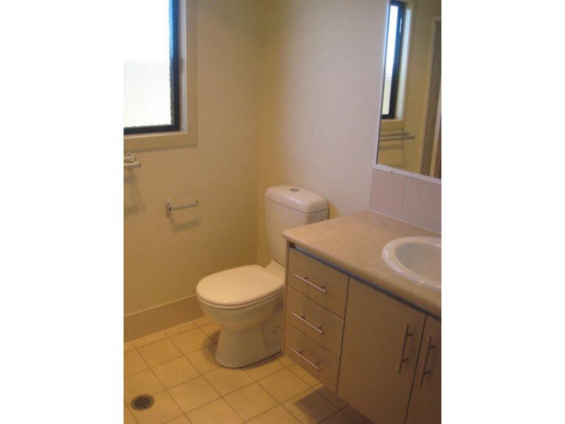 1/57 Jeppesen Drive, Emerald QLD 4720