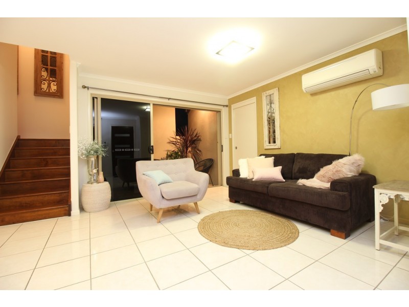 1/14 Mayfair Drive, Emerald QLD 4720