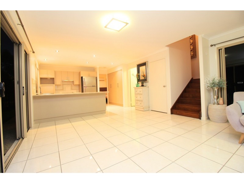 1/14 Mayfair Drive, Emerald QLD 4720