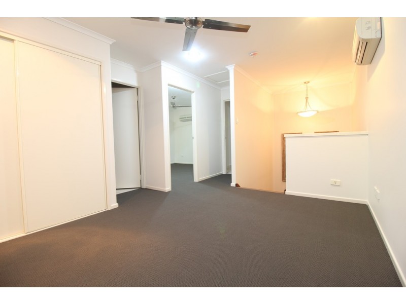 1/14 Mayfair Drive, Emerald QLD 4720