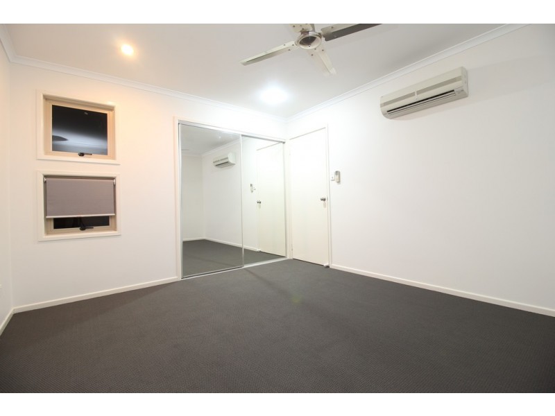 1/14 Mayfair Drive, Emerald QLD 4720