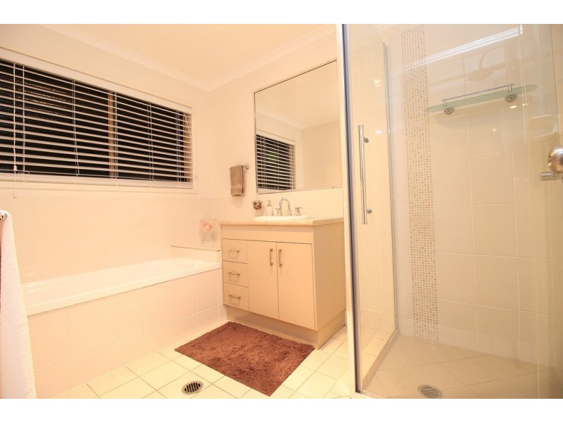 1/14 Mayfair Drive, Emerald QLD 4720