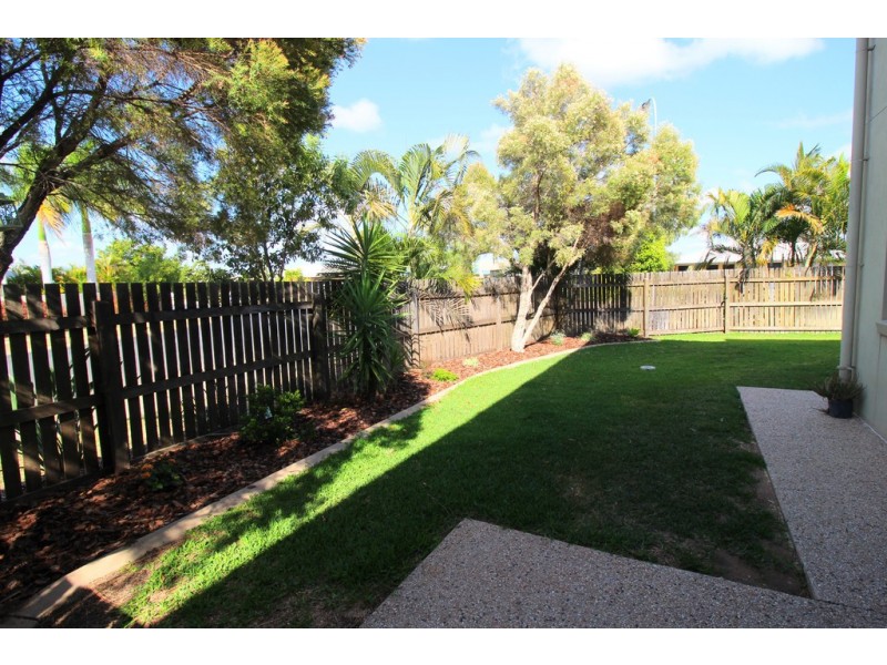 1/14 Mayfair Drive, Emerald QLD 4720