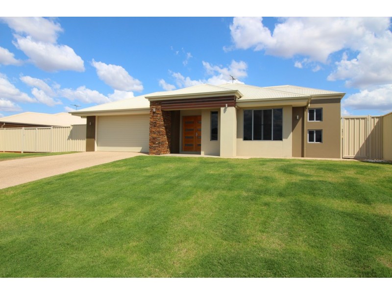 15 Berthun Street, Emerald QLD 4720