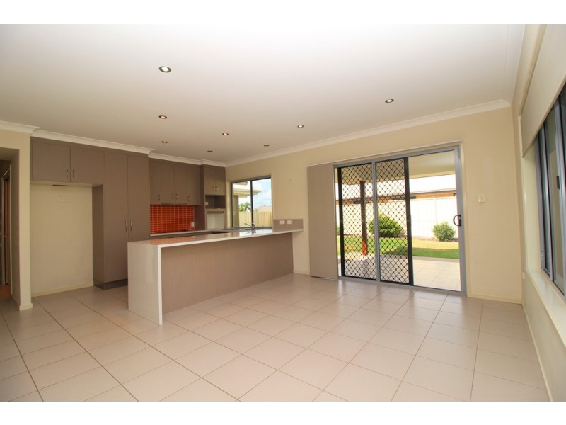 15 Berthun Street, Emerald QLD 4720