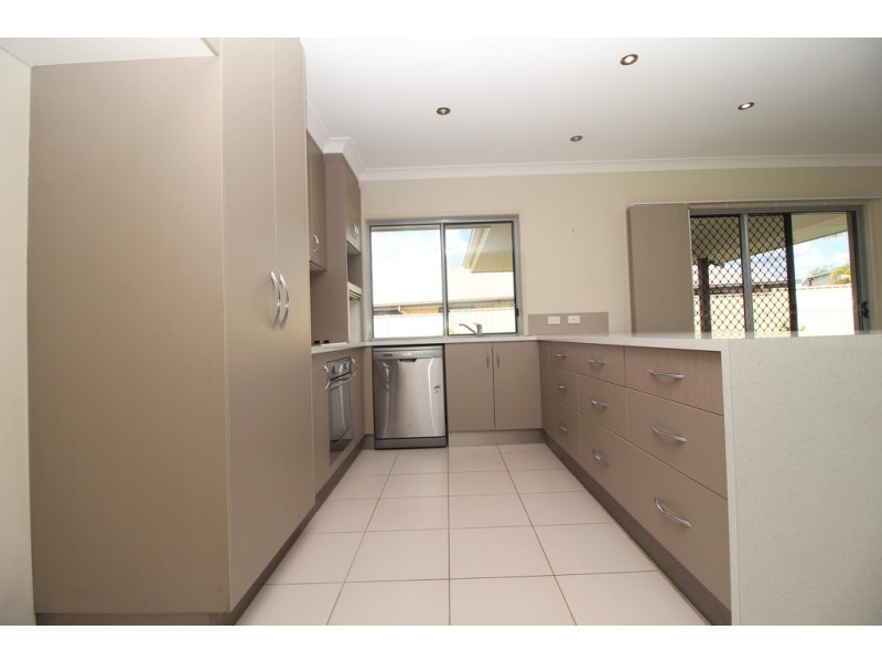 15 Berthun Street, Emerald QLD 4720