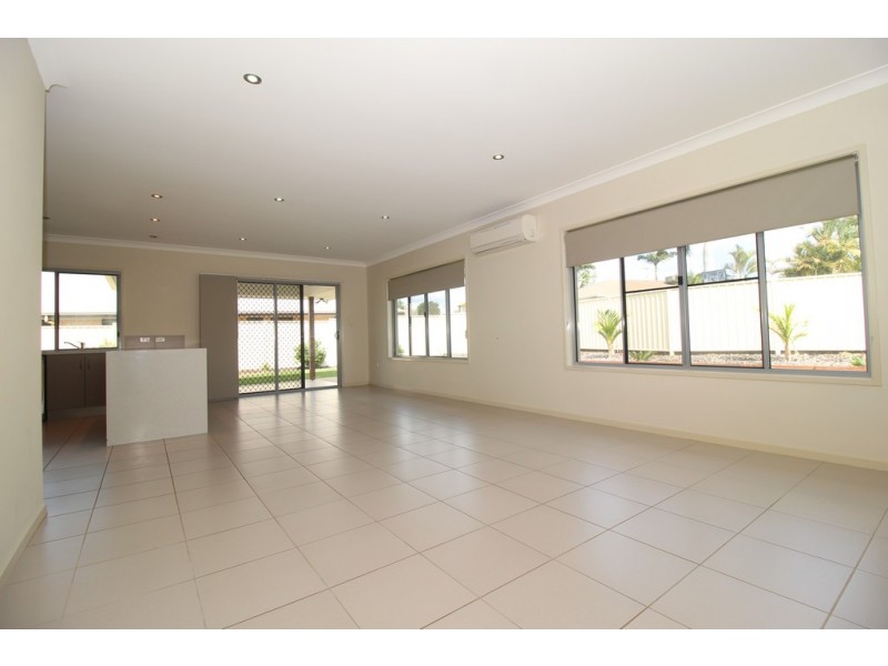 15 Berthun Street, Emerald QLD 4720