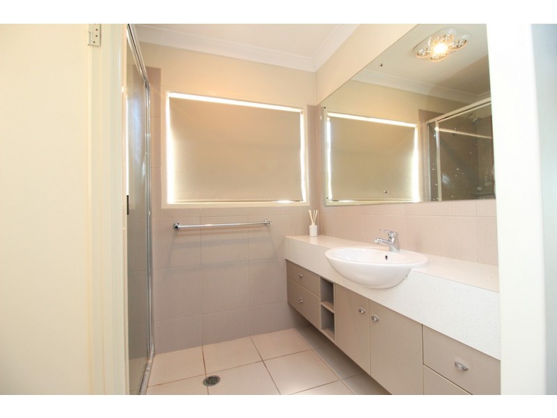 15 Berthun Street, Emerald QLD 4720