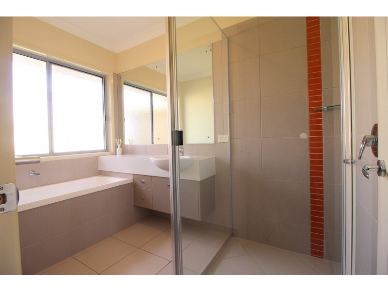 15 Berthun Street, Emerald QLD 4720